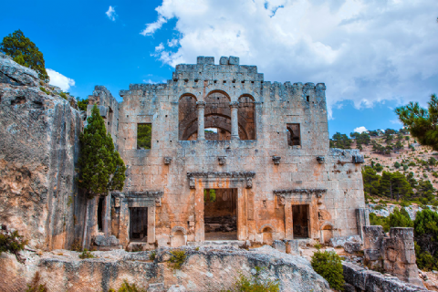 10 Kasım Alahan Manastırı-Yerköprü Şelalesi-Tarihi Taşhan Turu