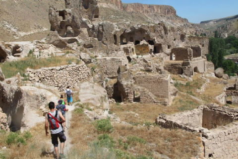 Avla Kanyonu Ve Soğanlı Vadisi  Doğa Yürüyüşü