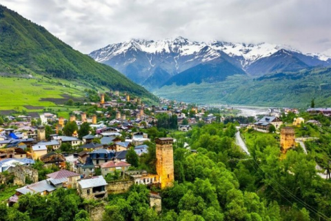 GÜRCİSTAN MESTİA SVANETİ TREKKİNG TURU-MERGEZ MACERA TURİZM